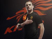 FB体育下载-东方力量崛起，生死战之夜，中国军团正面击溃曼联王朝