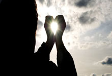 FB体育-射箭选手凌厉瞄准稳稳命中折射胜利时刻的简单介绍