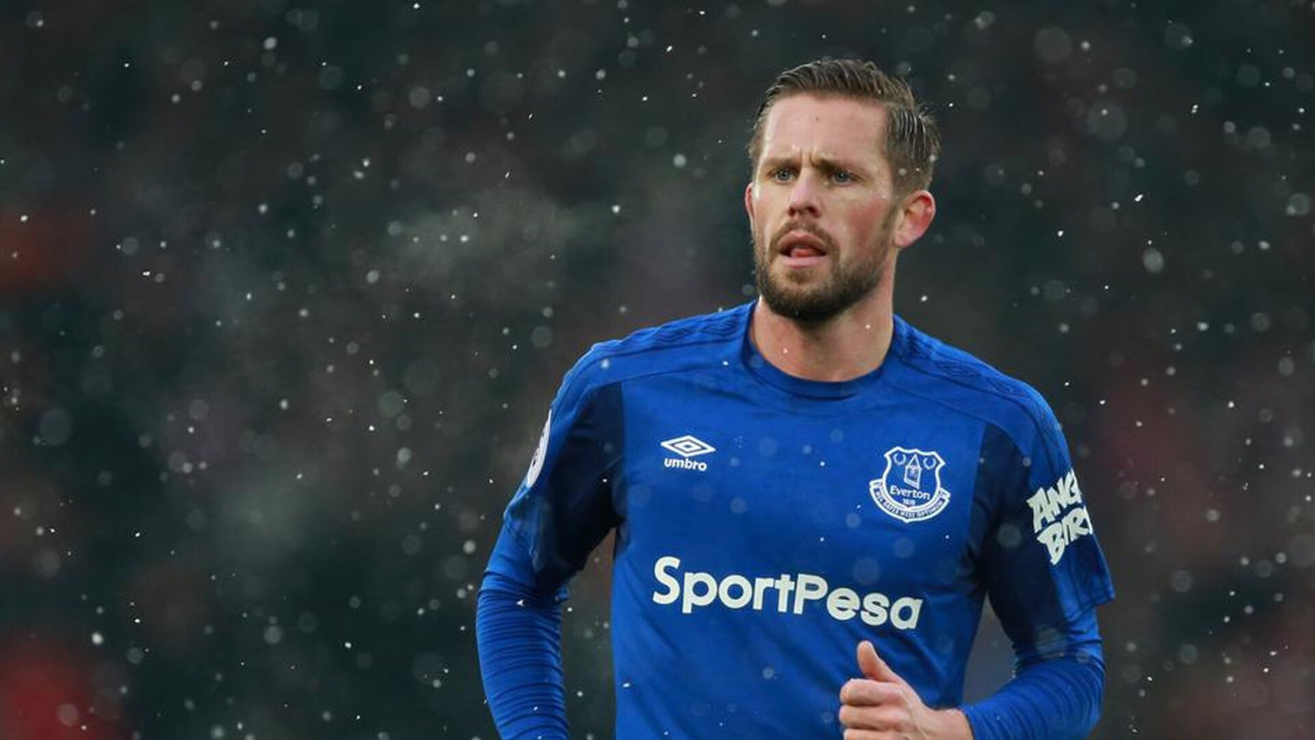 葡萄牙轻取乌拉圭背后,德里赫特如定海神针,诠释稳定输出的现代防守艺术